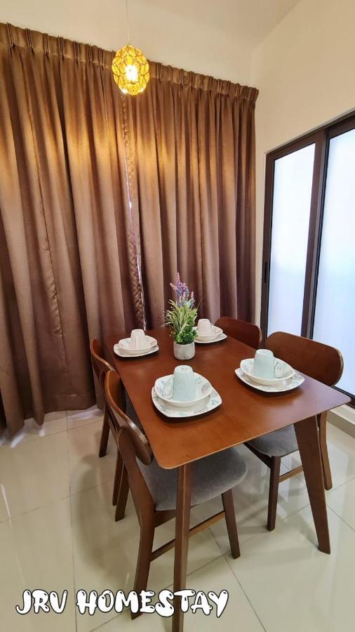 Jrv Hotelstyle Homestay Melaka Buitenkant foto