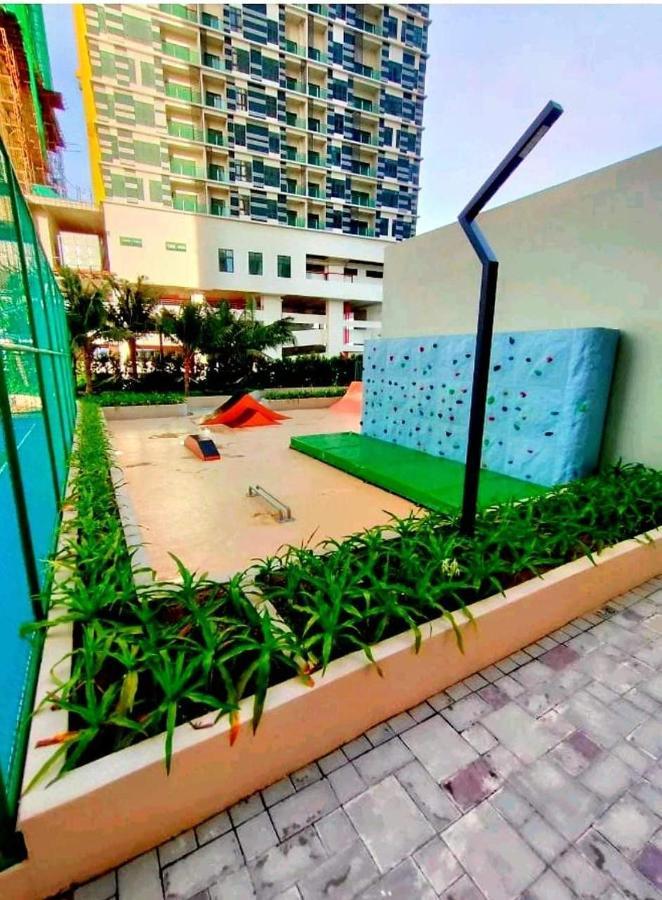 Jrv Hotelstyle Homestay Melaka Buitenkant foto