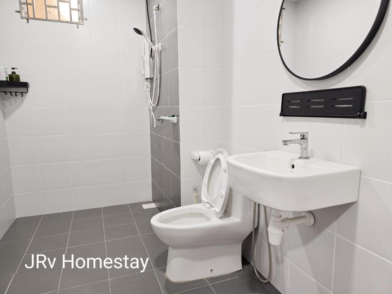 Jrv Hotelstyle Homestay Melaka Buitenkant foto